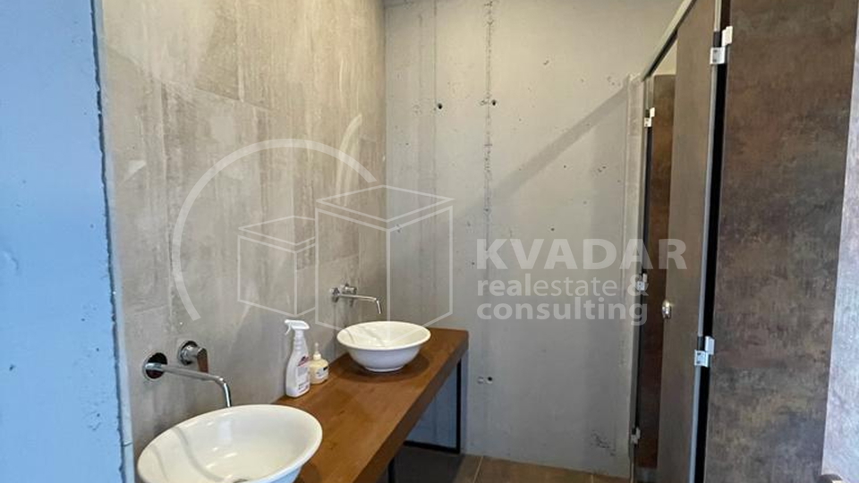 LUXUZAN POSLOVNI PROSTOR,ZAGREB,SAVICA,NOVOGRADNJA(160 m2)