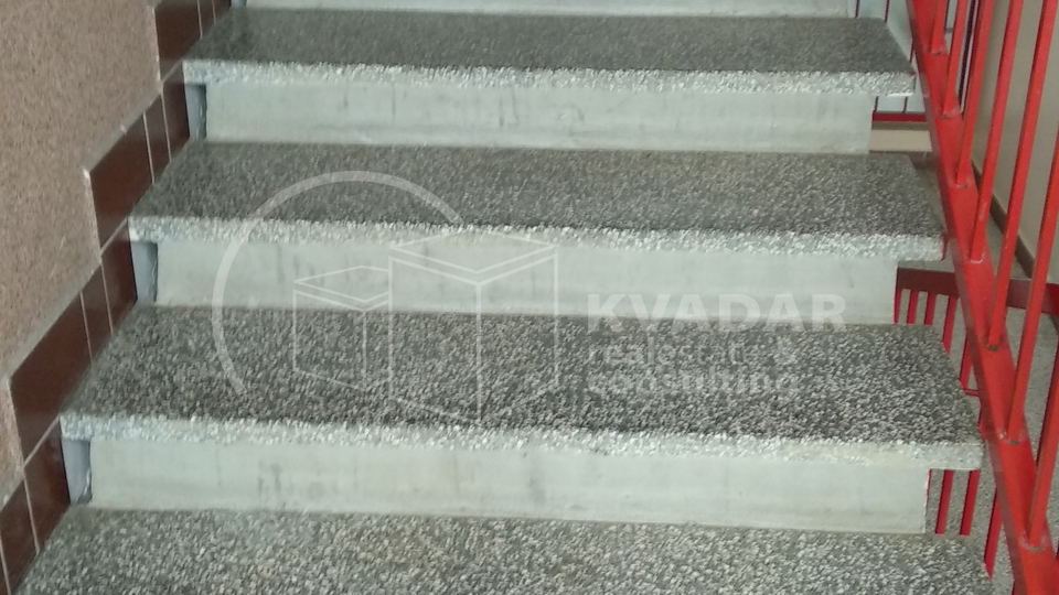 DUBRAVA/RETKOVEC/NOVOADAPTIRAN STAN, 55 M2 !!!