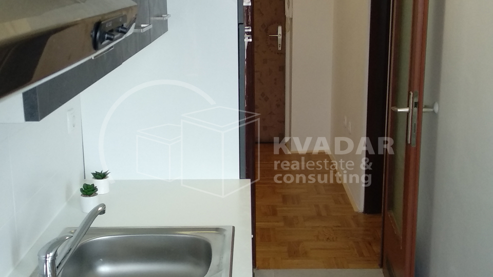 DUBRAVA/RETKOVEC/NOVOADAPTIRAN STAN, 55 M2 !!!