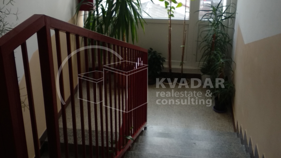 DUBRAVA/RETKOVEC/NOVOADAPTIRAN STAN, 55 M2 !!!
