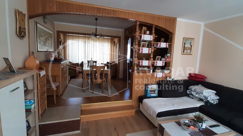 House, 282 m2, For Sale, Vrbovec