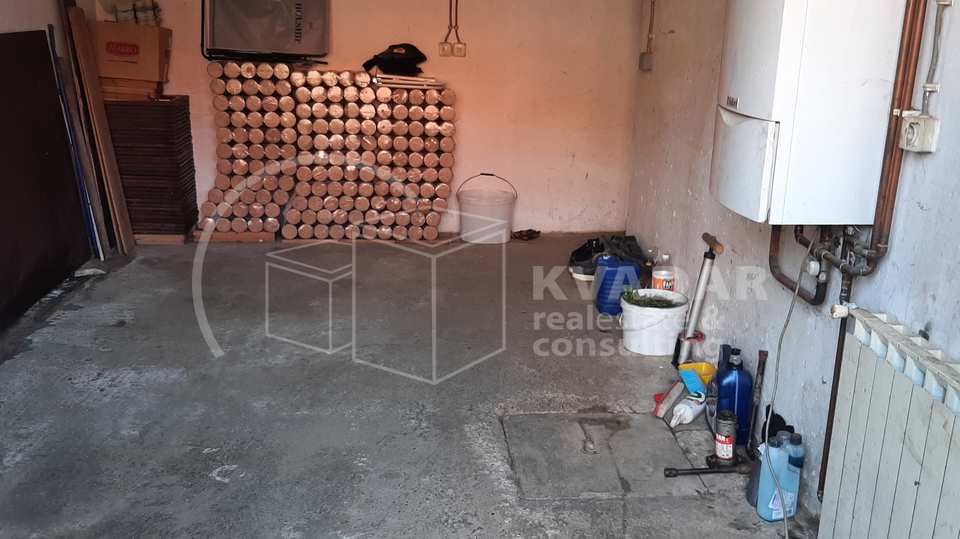 House, 282 m2, For Sale, Vrbovec