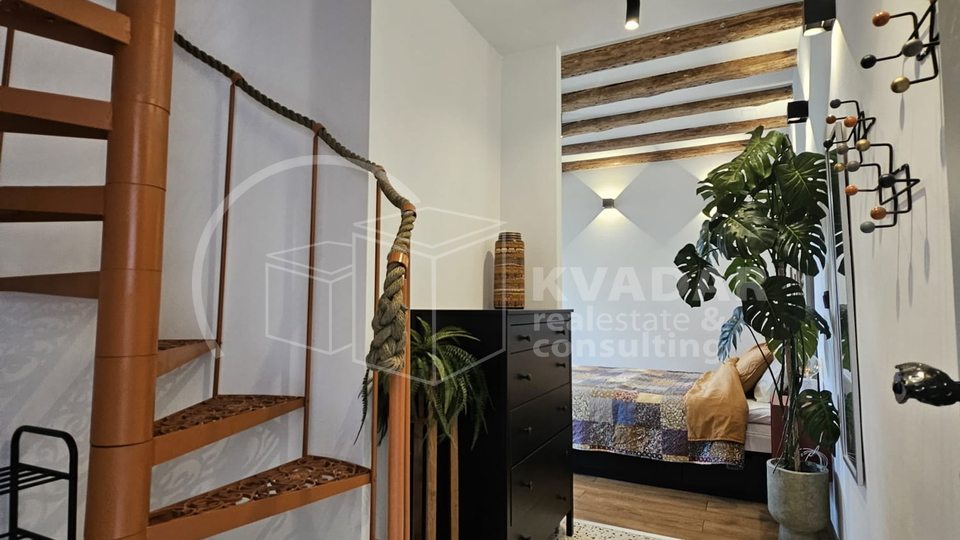 House in a row of tipical Kastela's small street -consist 2 apartments - completely renovated - 50m from the sea