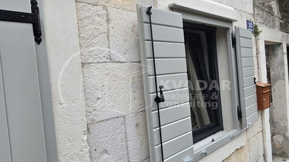 House in a row of tipical Kastela's small street -consist 2 apartments - completely renovated - 50m from the sea