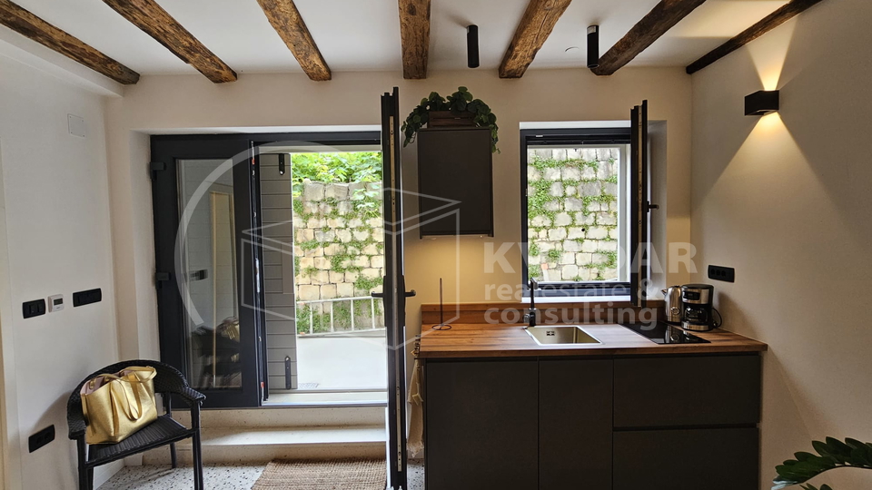House in a row of tipical Kastela's small street -consist 2 apartments - completely renovated - 50m from the sea