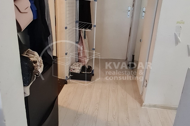 MALESNICA, GARSONJERA 31m2+ SPREMISTE!! NOVOADAPTIRANO!!