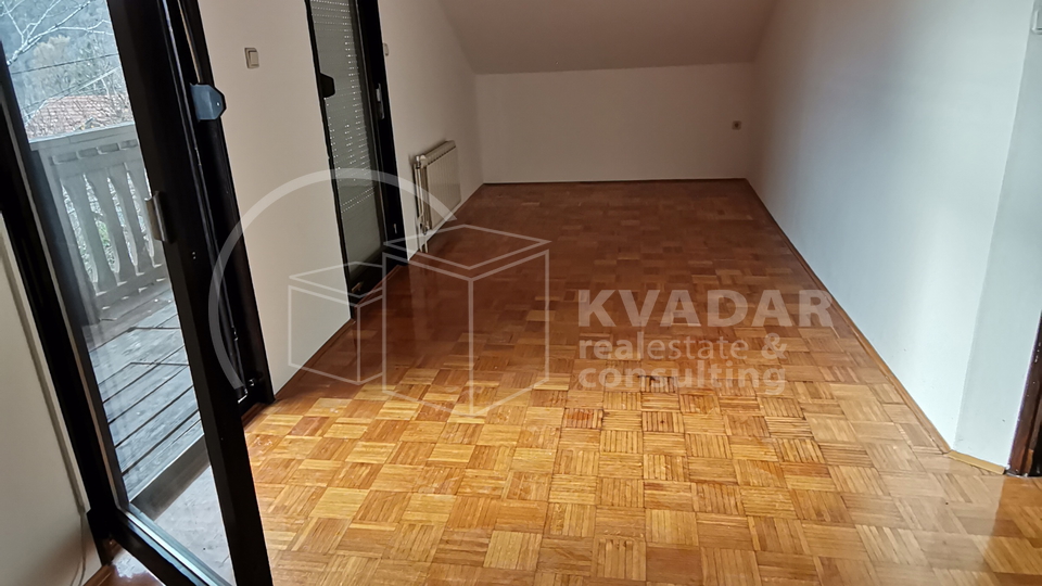 JEDINSTVENA NEKRETNINA! Gornja Dubrava, prekrasna kuća s garažom, bazenom i teniskim terenom(1394 m2)