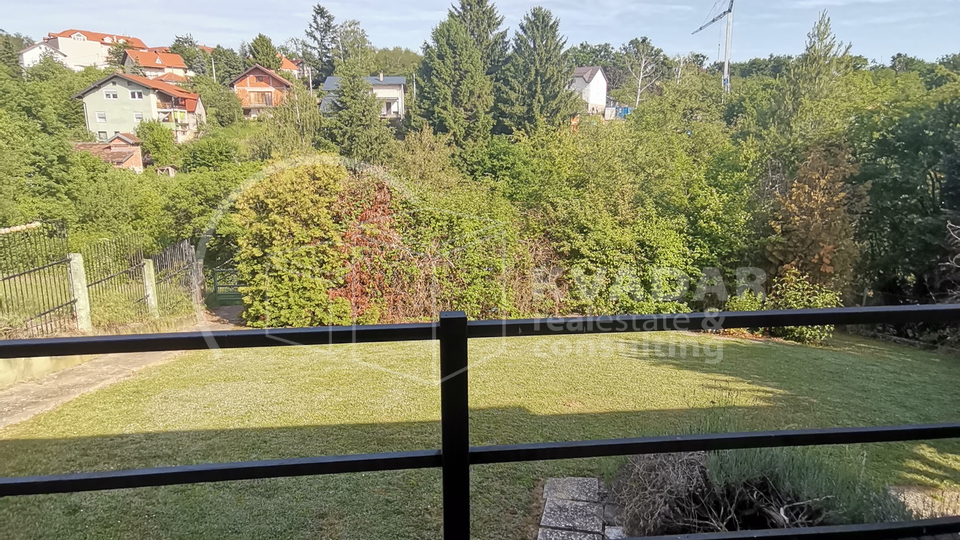 JEDINSTVENA NEKRETNINA! Gornja Dubrava, prekrasna kuća s garažom, bazenom i teniskim terenom(1394 m2)