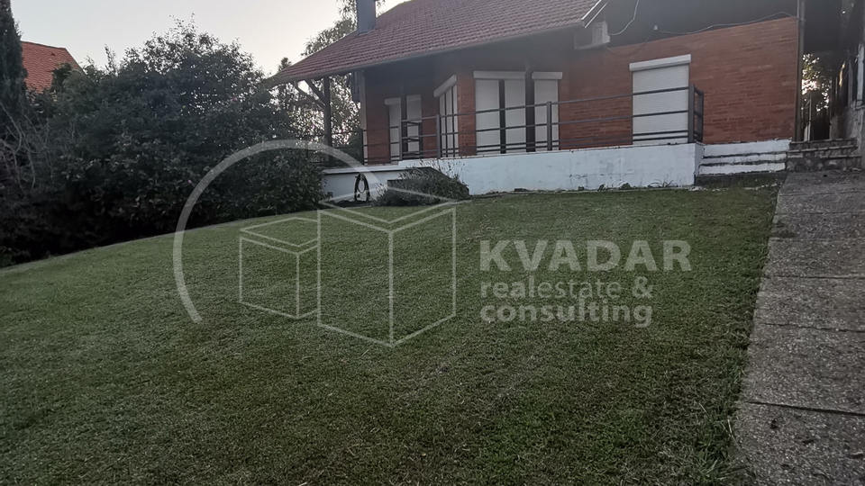 JEDINSTVENA NEKRETNINA! Gornja Dubrava, prekrasna kuća s garažom, bazenom i teniskim terenom(1394 m2)