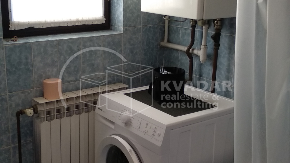 KUĆA, KRUGE, ZA INVESTITORE - 4 ETAŽE + POTKROVLJE!