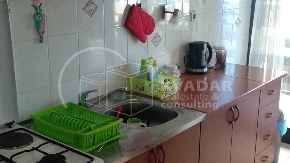 KUĆA, KRUGE, ZA INVESTITORE - 4 ETAŽE + POTKROVLJE!