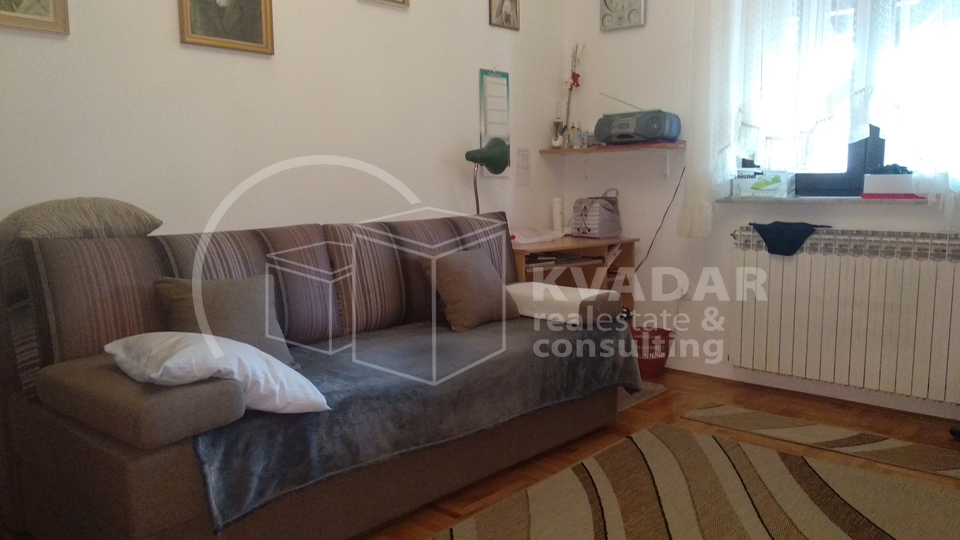 KUĆA, KRUGE, ZA INVESTITORE - 4 ETAŽE + POTKROVLJE!