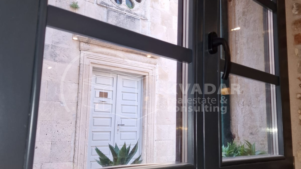 Kaštela - Luxury apartment in a newly renovated stone house - 50m from the sea