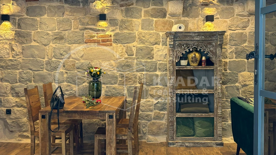 Kaštela - Luxury apartment in a newly renovated stone house - 50m from the sea