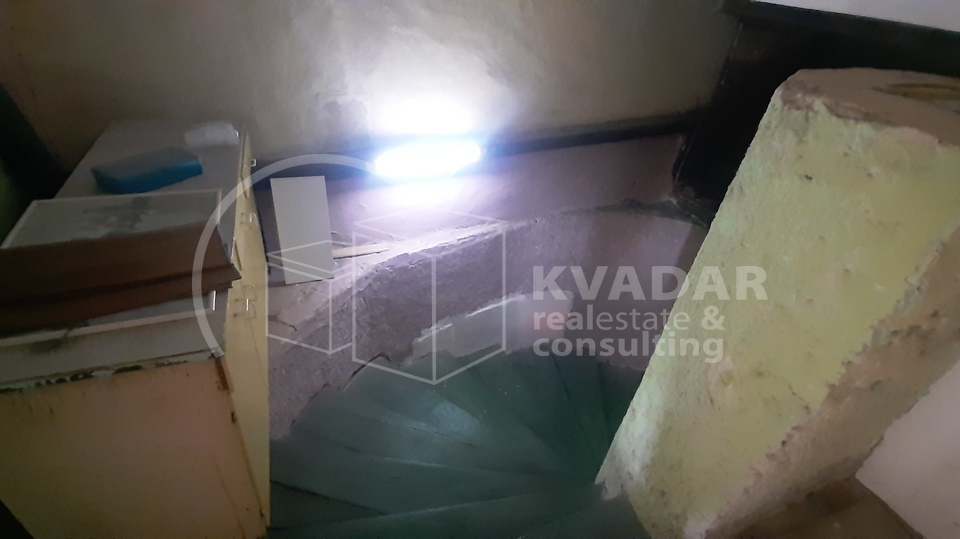 PRILIKA!! Križevci-centar/stan 102m2/cijena 100.000€/odmah useljivo!