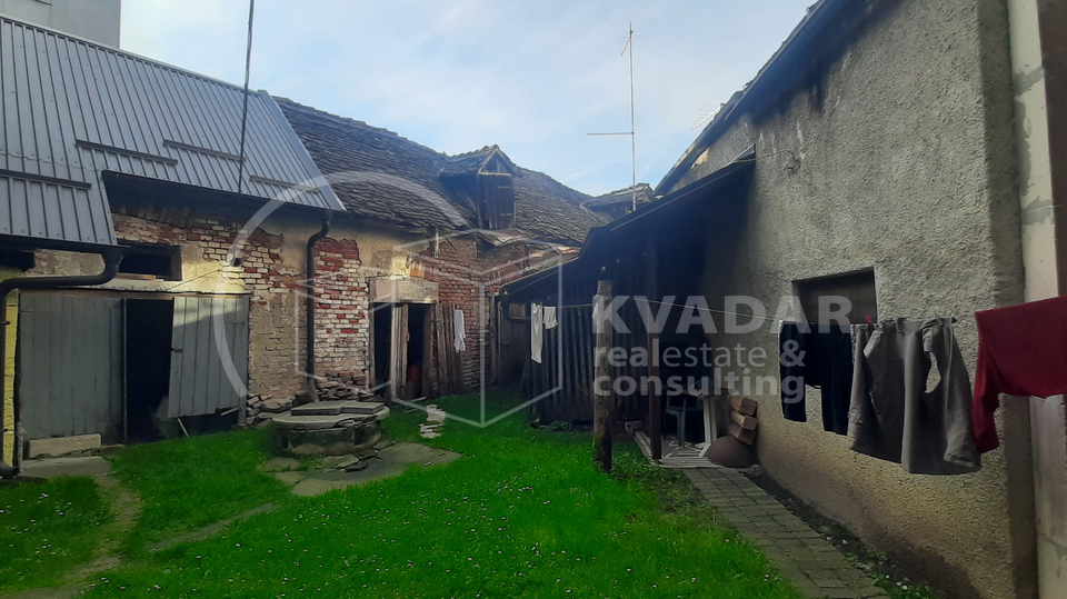 PRILIKA!! Križevci-centar/stan 102m2/cijena 100.000€/odmah useljivo!