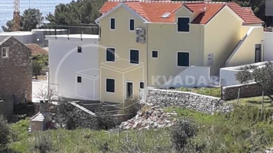 House with 6 apartments - New construction - sea view - Bol, island of Brač