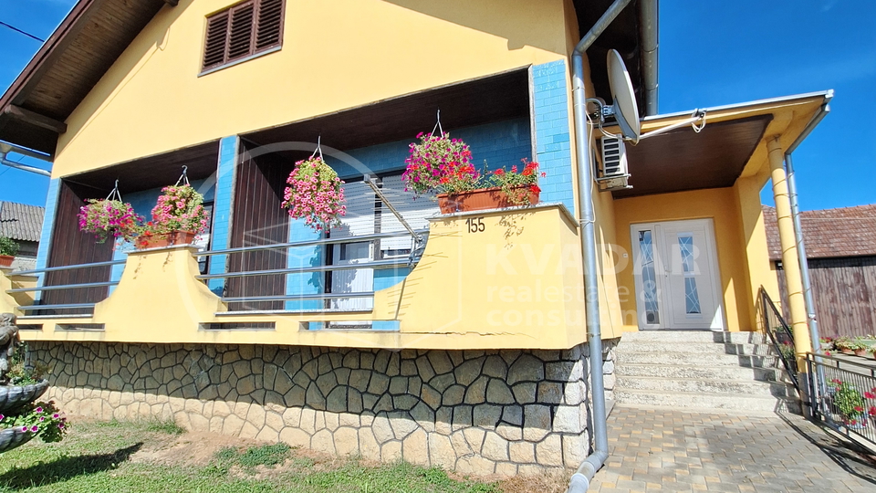 PRILIKA!! Prelijepa kuća sa okućnicom i velikim dvorištem od ukupno 9540 m2 u Hagnju odmah useljiva za 165.000 €