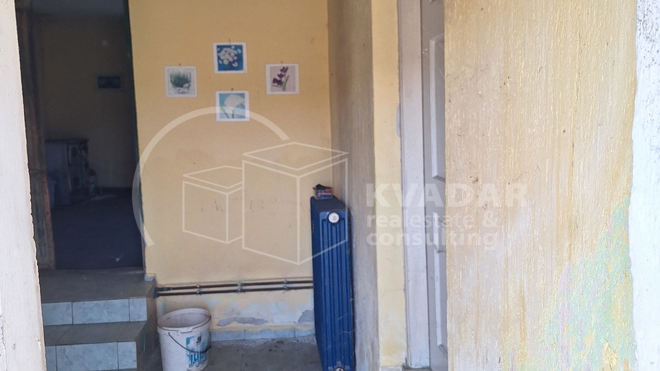 Šarmantna kuća za renovaciju na atraktivnoj lokaciji u mjestu Haganj kod Vrbovca, cijena 30.000 €