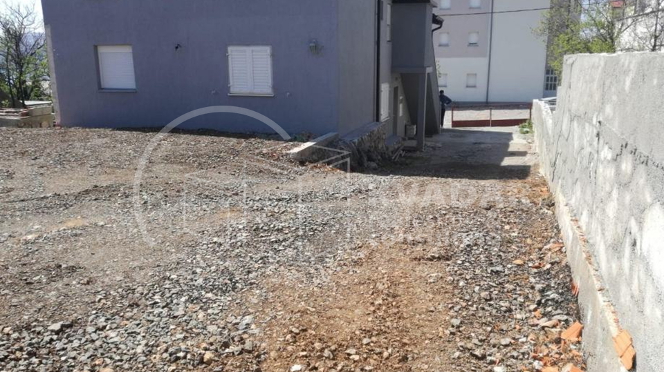 Karlobag - apartman 59m2 sa terasom - pogled more