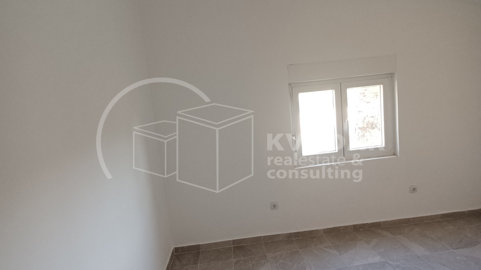 Karlobag - stan 61m2 - 2 stambene jedinice sa balkonom - pogled more