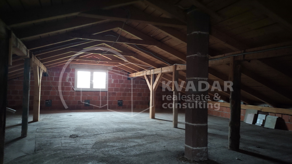 House, 207 m2, For Sale, Klinča Sela - Donja Zdenčina