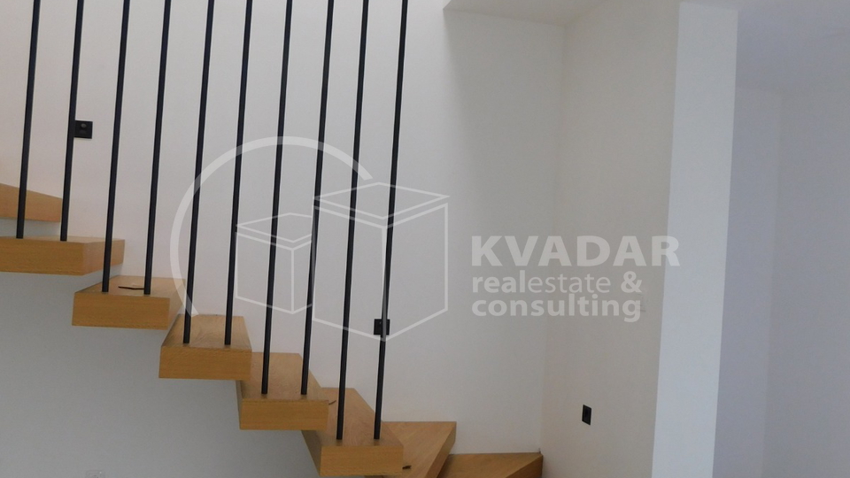 House&comma; 134 m2&comma; For Sale&comma; Vodice - Srima