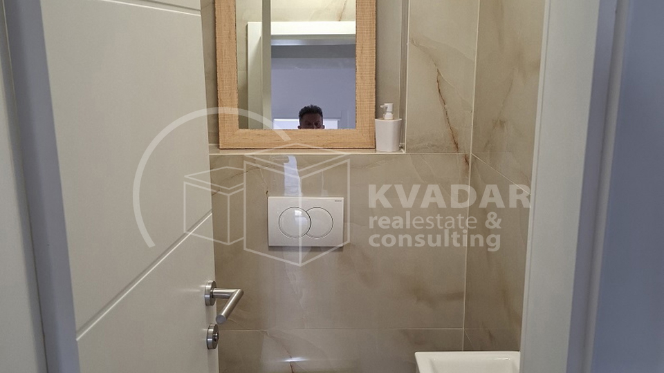 NOVALJA/atraktivan penthause 88m2/novogradnja/ prilika!!