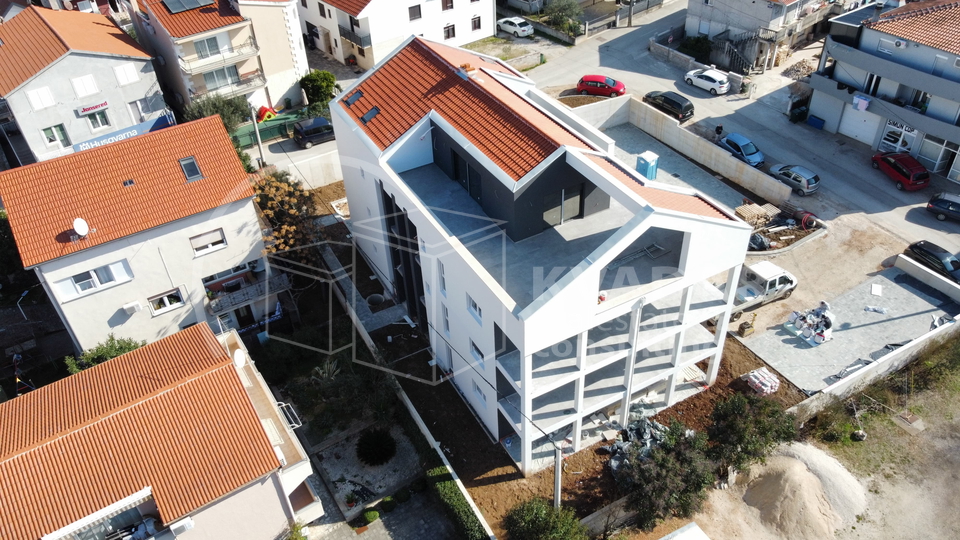 Bili Brig&sol; novogradnja&sol;stan prizemlje sa vrtom&plus;terasa&plus;spremi&scaron;te&plus;2parkirna mjesta&sol;&comma; PRODAJA&comma; NOVOGRADNJA ZADAR&comma; BILI BRIG