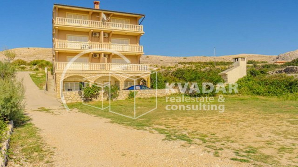 SUPER PRILIKA!NOVALJA,ZRČE,3-SOBAN.APARTMAN(90,90 m2),30 m OD PLAŽE,SA PANORAMSKIM POGLEDOM