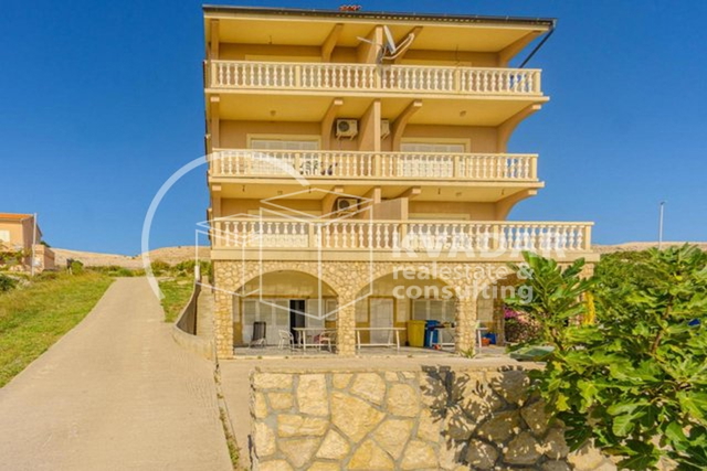 Novalja(Zrće)-Vidalići /Odličan apartman 91m2(terasa 34m2)/70m od plaže!