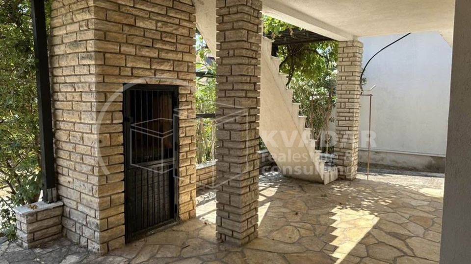 VIR, HOUSE + building land