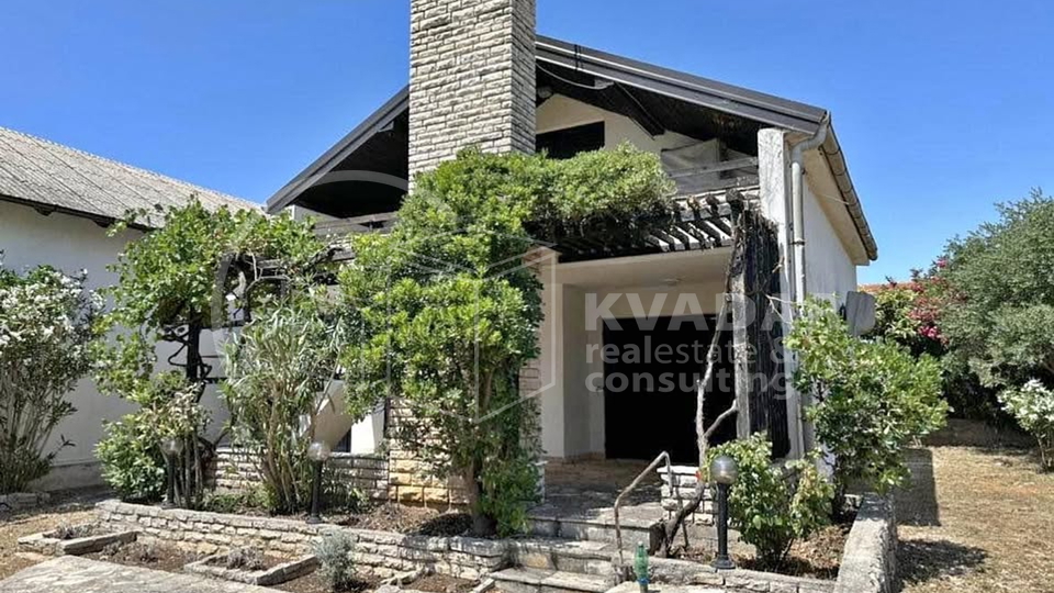 VIR, HOUSE + building land