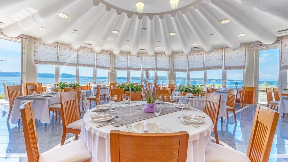 EXCLUSIVE OFFER - SELCE - CRIKVENICA - 4-STAR HOTEL - SEAFRONT LOCATION!
