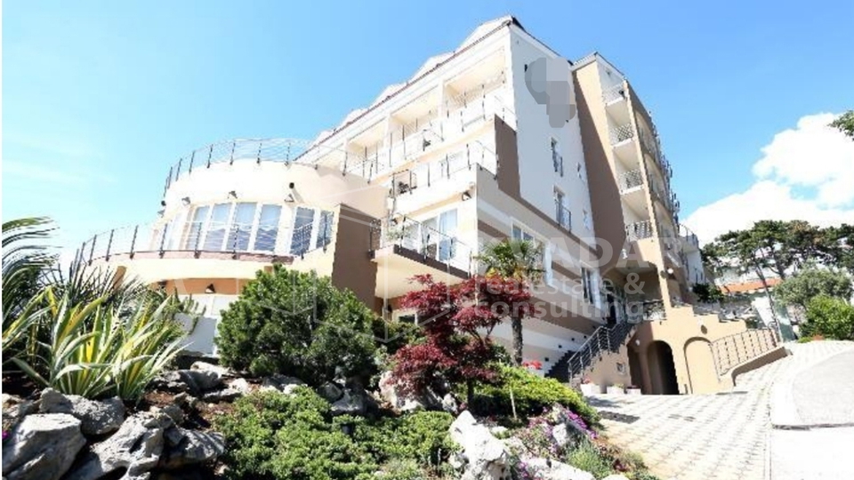 EXCLUSIVE OFFER - SELCE - CRIKVENICA - 4-STAR HOTEL - SEAFRONT LOCATION!