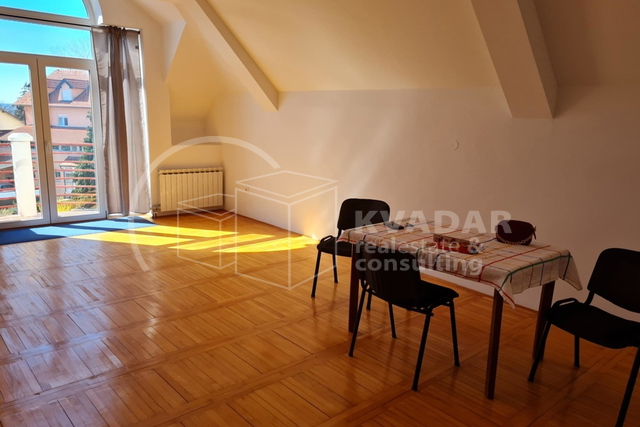 Izvrsna prilika!! Vrbovec-centar/Prodaje se 4-sobni stan 111m2/207.000€!!