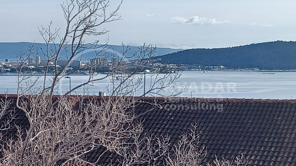 Spacious studio apartment - Penthouse - magnificent view - Kaštel Gomilica