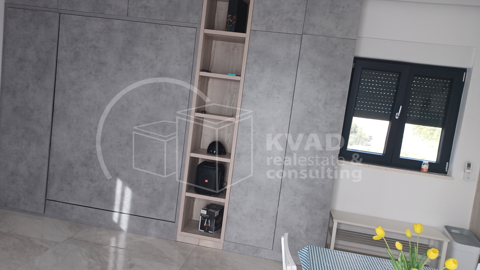 Spacious studio apartment - Penthouse - magnificent view - Kaštel Gomilica