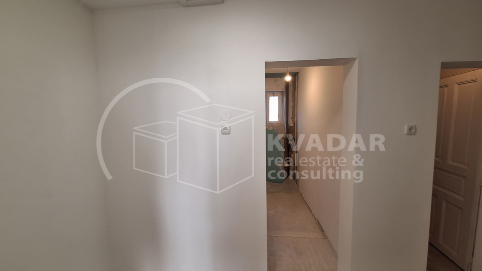 Investicija! Prodaja 2-sobnog stana u centru Križevaca-62.000 €!!