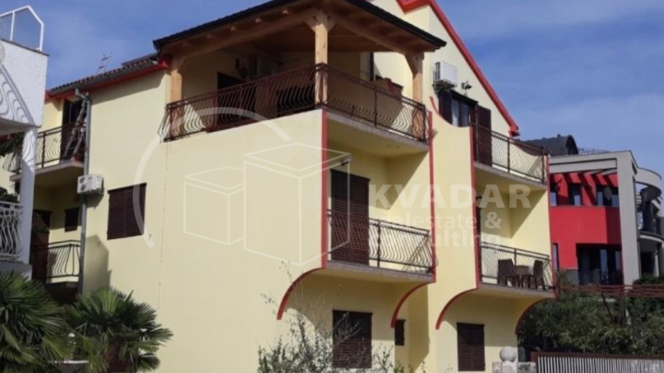 Great location ! House for sale in Vodice of 400 m2 !