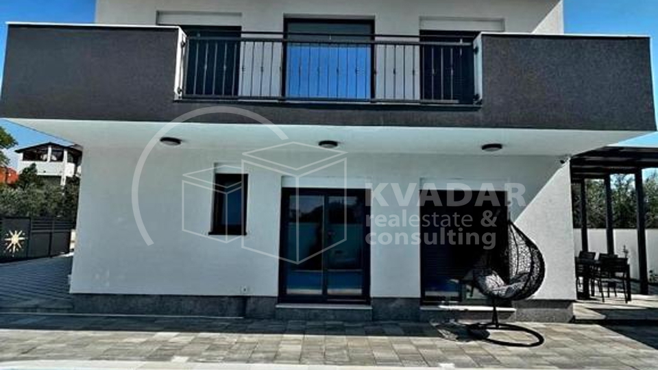 House, 150 m2, For Sale, Vodice