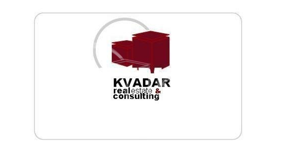 Vodice/luksuzan dvoetažni apartman u dvojnoj kući/ 86m2 površine / 15m2 bazen