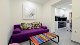 Privlaka-centar naselja&sol;DVOSOBAN STAN S PRIVATNIM BAZENOM&excl;