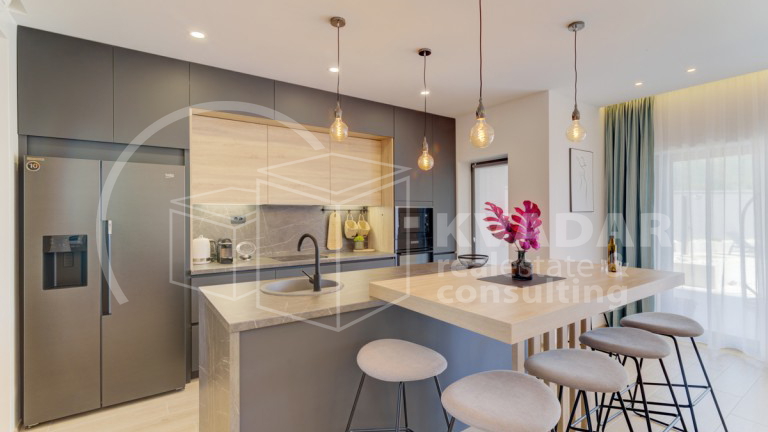 House, 200 m2, For Sale, Novi Vinodolski