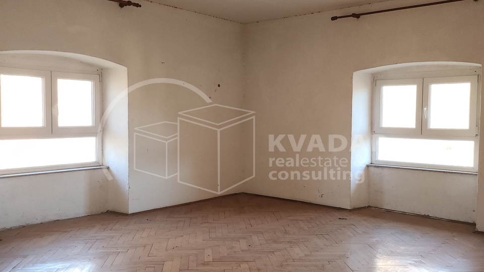 RIJEKA&sol;MLAKA&comma; Stan 100m3 za investiciju