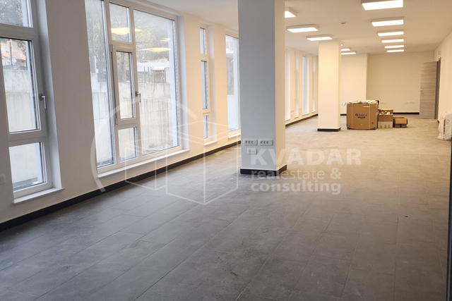 BEZ PROVIZIJE***RIJEKA/ŠKURINJE  poslovni prostor prizemlje 280 m2!