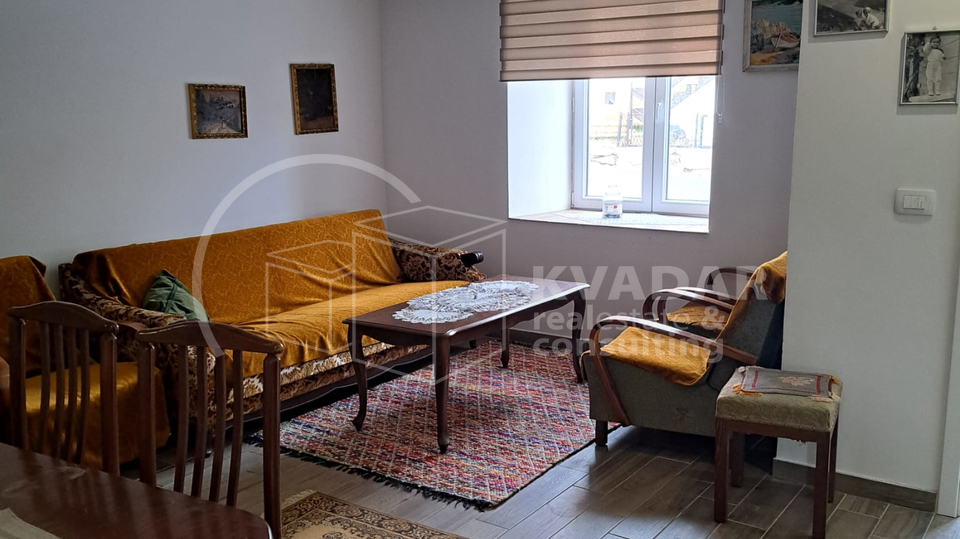 FU&Zcaron;INE&sol; STAN ZA NAJAM 70m2 u ku&cacute;i