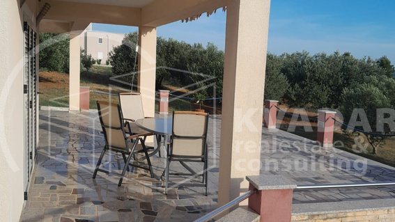 APARTMANSKA KU&Cacute;A - ODLI&Ccaron;NA PRILIKA &excl;&excl;&excl; - 10 STANOVA - SVETI FILIP I JAKOV &lpar;700 m od mora&rpar;