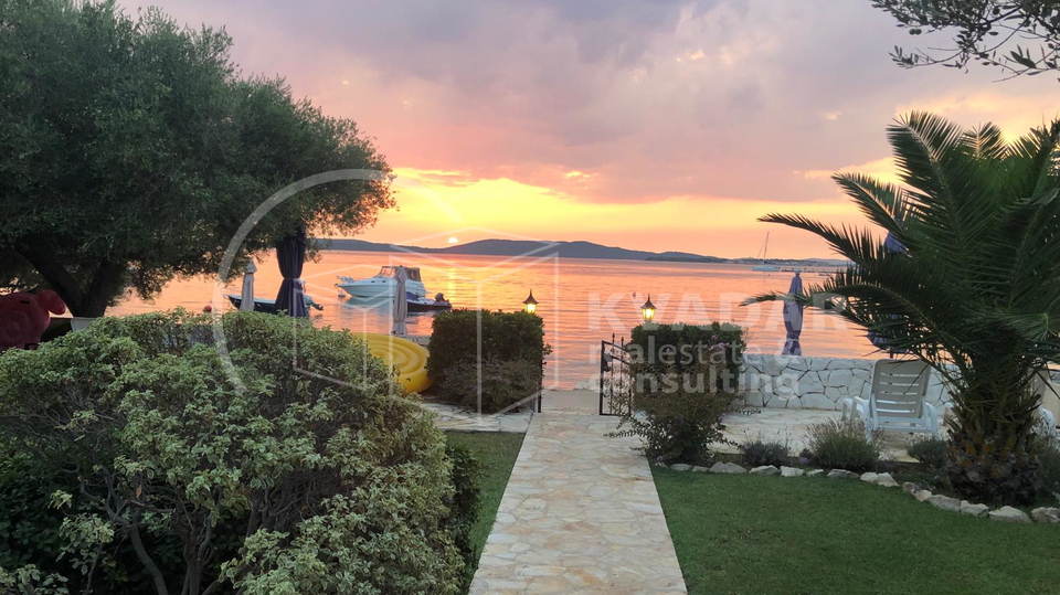 House&comma; 500 m2&comma; For Sale&comma; &Scaron;ibenik - &Zcaron;abori&cacute;
