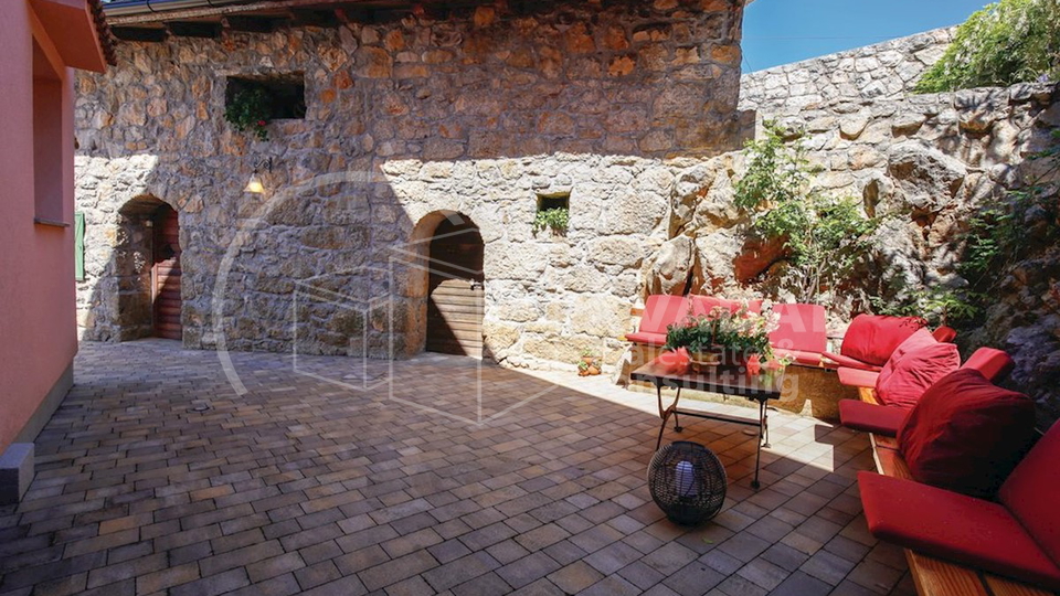 House&comma; 460 m2&comma; For Sale&comma; Opatija - Veprinac